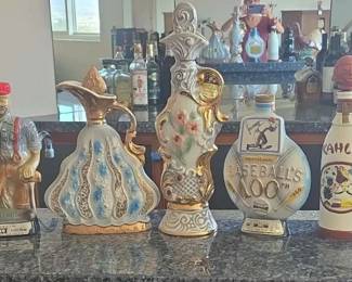 SM312Vintage Whiskey Decanters