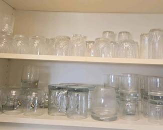 SM166Assortment Of Assorted Glasses