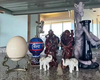 SM224Global Eclectic Decor And Souvenir Lot