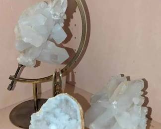 SM191Quartz Geode And Clusters 