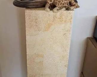 SM283Giraffe  Quail On A Pedestal 
