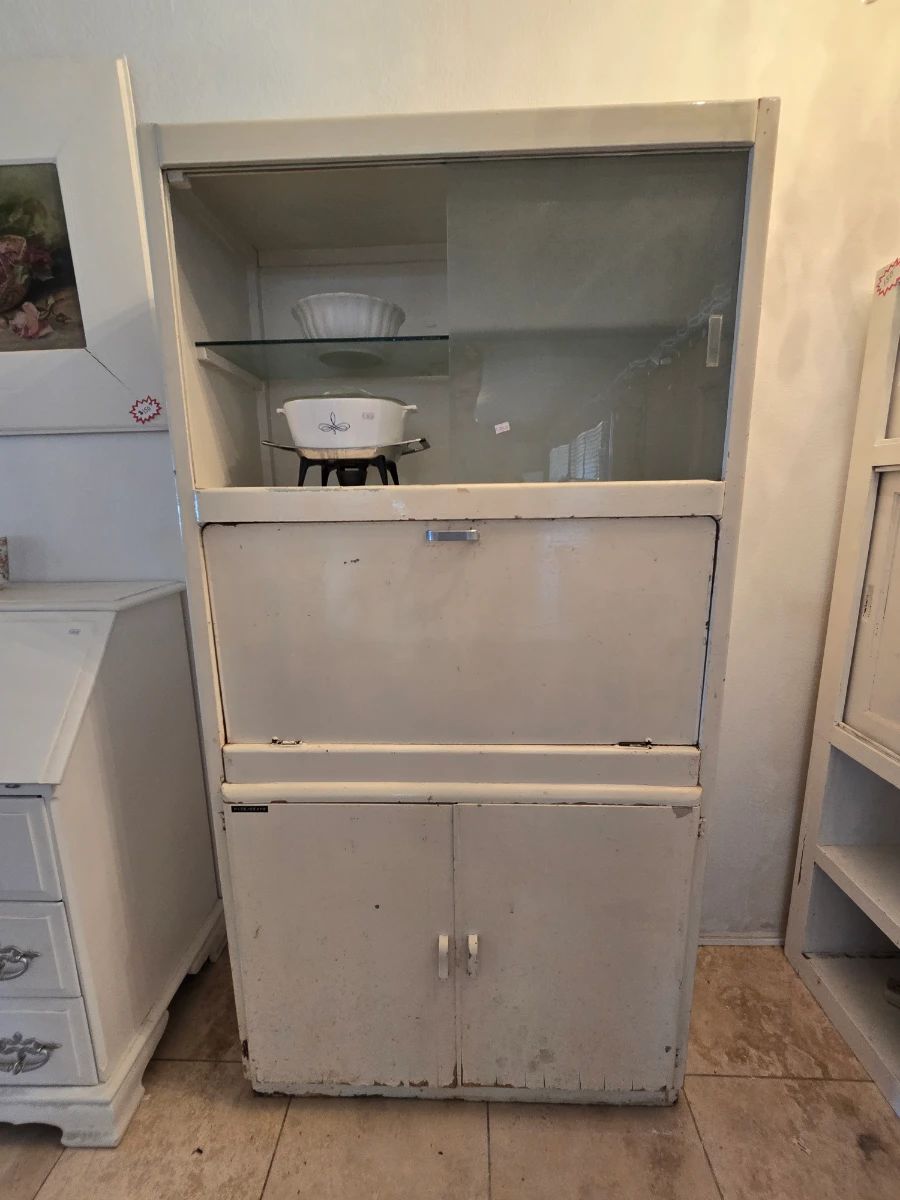 Kitchen hutch 