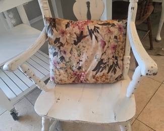 Rocking chair 