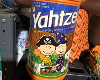 Yahtzee Peanuts NRFP