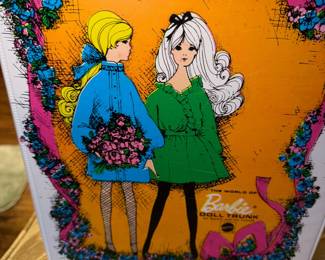 Vintage 1968 World of Barbie Doll Trunk