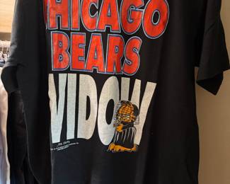 Chicago Bears WIDOW tee shirt