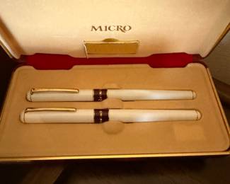 Micro Ball Point/Fountain Pen Set Case