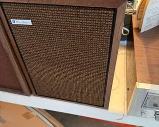 Bell Howell Speaker