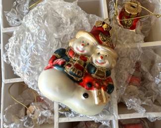 Christmas in a Box Piece HandPainted Ornament Set third image