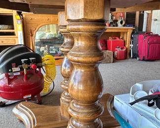 Ethan Allen Classic Manor Collection Solid Maple Pedestal Dining Table third image