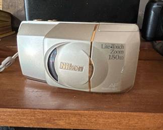 Nikon Lite Touch Zoom ED