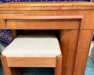 MCM sewing table