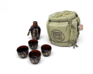 191 JapaneseSakeBarrelSetRopeCaskGlassBottle4Cups