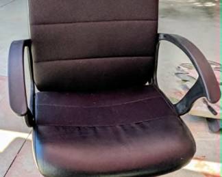 Black Adjustable Office Chair