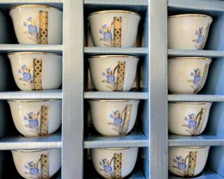 NEW in Box - 12 China Tea Cups 