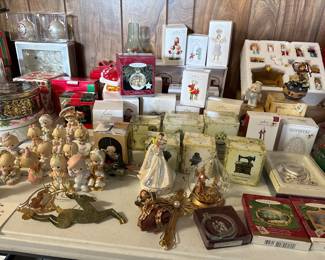 Boyd’s bears/ keepsake ornaments/ precious moments 