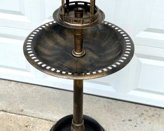 Lightweight Resin Birdbath