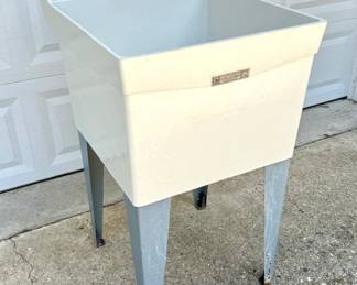 Model 18 Utilatub Mop Sink
