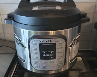 Instant Pot IP-DUO 7-in-1 Multi-Use Pressure Cooker