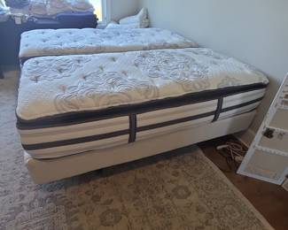 Adjustable Lift Bed System with Beauty Rest Premium Mattresses 