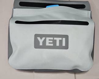 YETI Sidekick Dry Waterproof Gear Case - Fog Gray