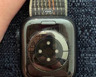 Apple Watch 41mm (Series 7, 8, or 9)