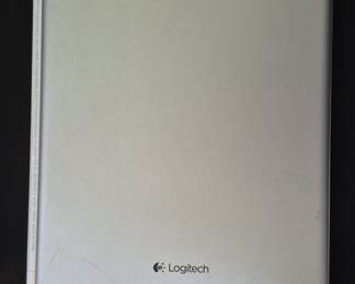 Logitech Ultrathin Keyboard Cover for iPad Mini (Model Y-R0038)