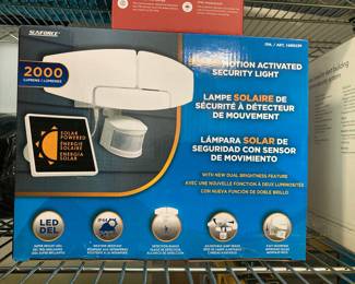 Sunforce 2000 Lumens Solar Motion Activated Security Light (Model 1600329)