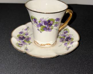 Leneige Porcelain Violet Pattern Teacup and Saucer