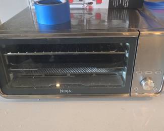 Ninja Foodi 6-in-1 Digital Air Fry Oven/Toaster Oven Flip-Away for Storage (SP100 Series)