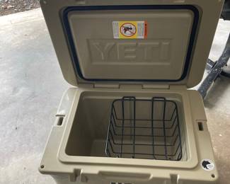Yeti Tundra 35 Hard Cooler