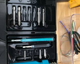 Makita E-25096 44-Piece Ratchet Screwdriver Bit Set with Storage Case