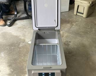 Portable 12V Electric Compressor Fridge Freezer with App Control