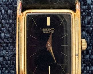 Vintage Seiko Quartz Tank Watch (1400-2920) - Gold Tone, Black Dial