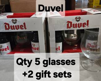 Duvel set of 5 + 2 gift sets.