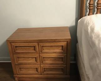 Matching Drexel Night Stands/side tables