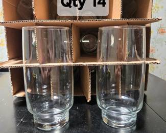 Nice set of 14 stackable drinking glasses