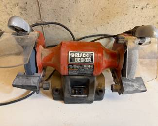 Black & Decker bench grinder