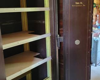 Upright Safe