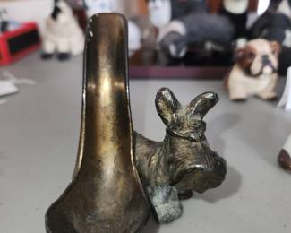 Pipe holder