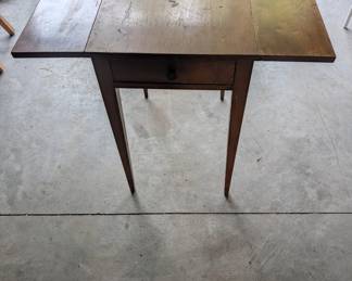 Side Table with Extendable Leaves