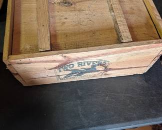 Duck Decoy Box - Two Rivers Decoy Company