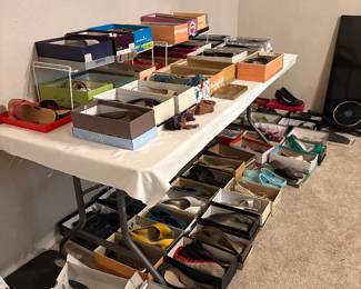 Women’s size 7 shoes