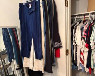 Women’s pants size 10-14