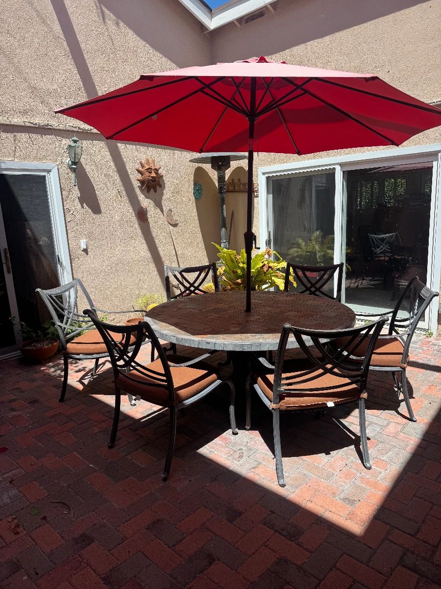 PATIO SET