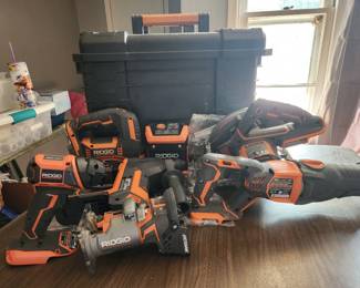 Rigid pro gear tool box set