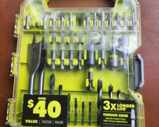 Ryobi drill bit set