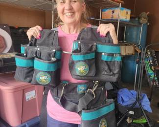 Gatorade contractor force heavy duty combo tool belt system.