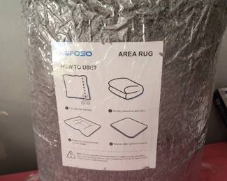 8 x 12 brand new grey rug