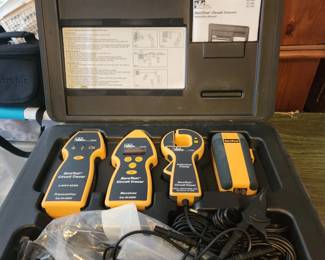 Ideal Sure Test open/closed Tracer with Inductive clamp and battery pack. $750.00